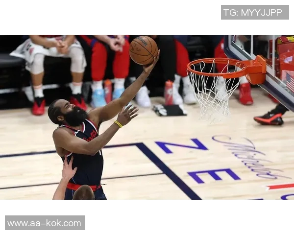 小卡近期表现惊艳场均318分67篮板助攻数据全面提升